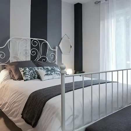 Remove -- Pacos Apartment *